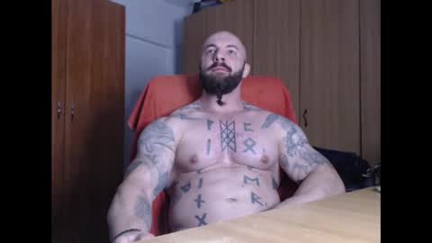 Snapshot of strongivan chatting on January 3, 7:07 pm StrongIvan online show from January 3, 7:07 pm