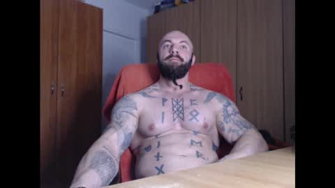 Snapshot of strongivan chatting on February 8, 5:40 am StrongIvan online show from February 8, 5:40 am