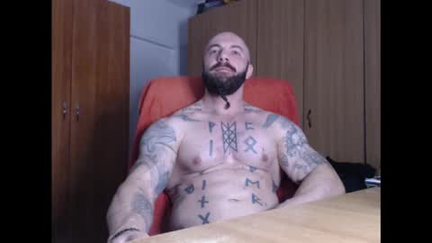 Snapshot of strongivan chatting on January 7, 5:24 am StrongIvan online show from January 7, 5:24 am