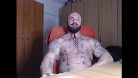 Snapshot of strongivan chatting on February 20, 5:33 am StrongIvan online show from February 20, 5:33 am