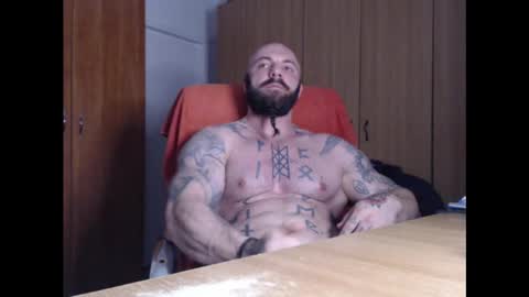Snapshot of strongivan chatting on February 13, 5:16 am StrongIvan online show from February 13, 5:16 am