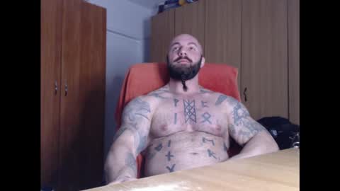 Snapshot of strongivan chatting on February 24, 7:08 pm StrongIvan online show from February 24, 7:08 pm