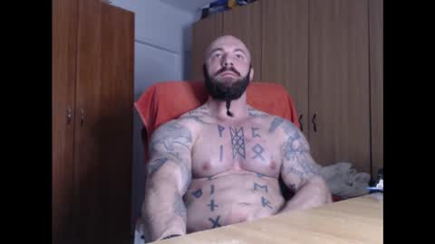 Snapshot of strongivan chatting on February 10, 5:36 am StrongIvan online show from February 10, 5:36 am