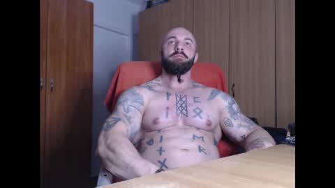 Snapshot of strongivan chatting on January 2, 7:07 pm StrongIvan online show from January 2, 7:07 pm