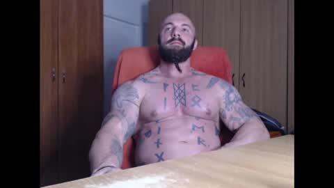 Snapshot of strongivan chatting on February 3, 7:00 pm StrongIvan online show from February 3, 7:00 pm