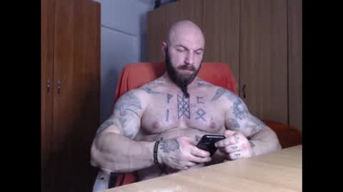 Snapshot of strongivan chatting on January 24, 7:28 pm StrongIvan online show from January 24, 7:28 pm