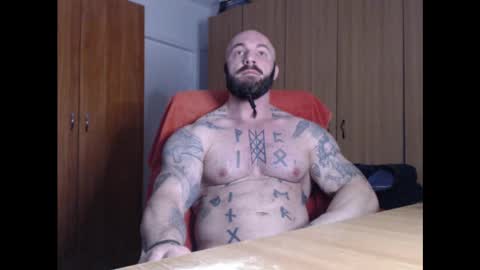 Snapshot of strongivan chatting on February 16, 6:43 am StrongIvan online show from February 16, 6:43 am