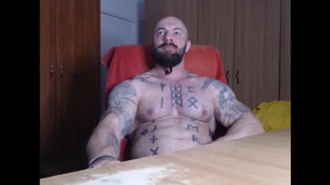 Snapshot of strongivan chatting on September 28, 4:54 am StrongIvan online show from September 28, 4:54 am