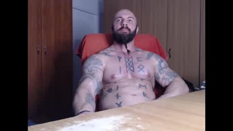 Snapshot of strongivan chatting on March 9, 6:54 pm StrongIvan online show from March 9, 6:54 pm