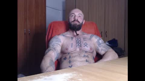 Snapshot of strongivan chatting on October 11, 5:11 am StrongIvan online show from October 11, 5:11 am