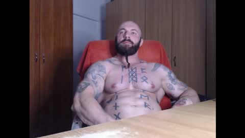 Snapshot of strongivan chatting on September 19, 6:19 pm StrongIvan online show from September 19, 6:19 pm