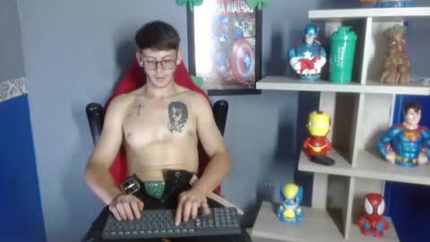 stuart_white online show from September 10, 8:18 pm