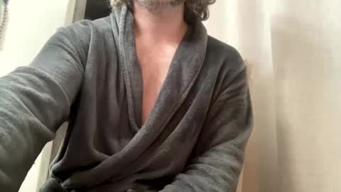 studbro41 online show from December 31, 2:47 pm