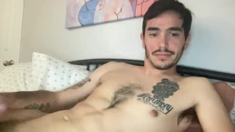 Snapshot of studleydooright420 chatting on December 18, 10:46 pm studleydooright420 online show from December 18, 10:46 pm