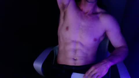 studmuffin_420 online show from February 25, 5:08 am