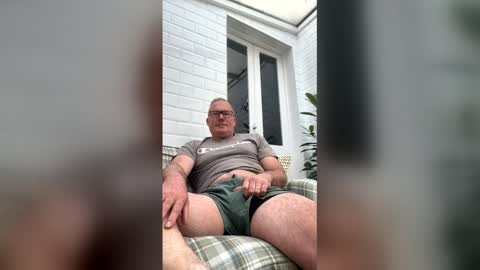 stumpyj2266 online show from April 28, 8:30 am