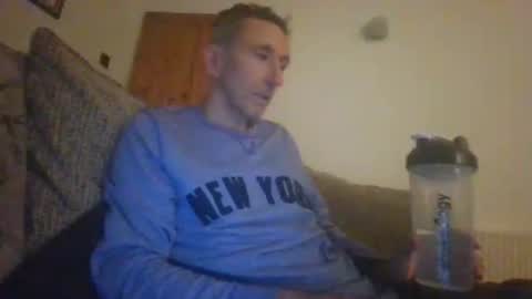 stuuuey73 online show from October 18, 8:47 pm