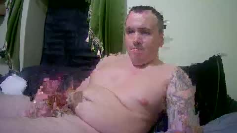 Snapshot of styles1003 chatting on February 18, 5:09 am styles1003 online show from February 18, 5:09 am