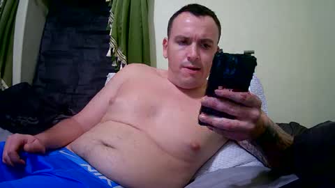 Snapshot of styles1003 chatting on December 22, 5:56 am styles1003 online show from December 22, 5:56 am