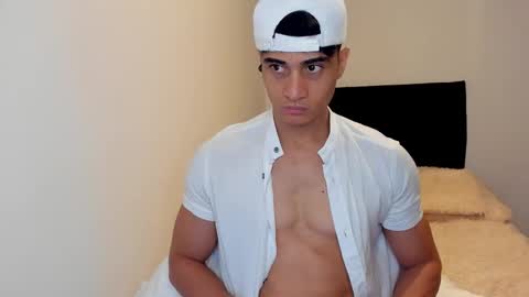 stylish men online show from September 30, 1:47 pm