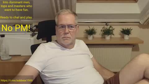subbear1968 online show from June 10, 8:42 pm