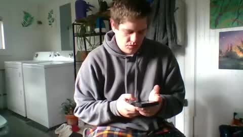 Subbypetboy online show from December 11, 4:05 pm