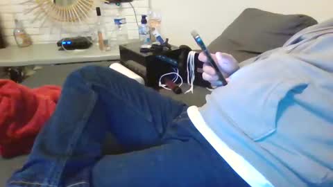 Snapshot of submissivguy chatting on February 1, 7:34 pm submissivguy online show from February 1, 7:34 pm