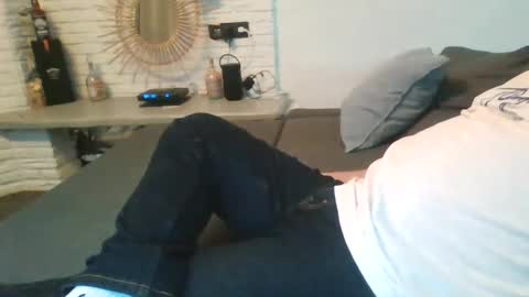 Snapshot of submissivguy chatting on December 8, 12:30 pm submissivguy online show from December 8, 12:30 pm
