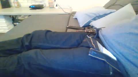 Snapshot of submissivguy chatting on December 3, 6:49 pm submissivguy online show from December 3, 6:49 pm