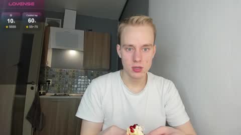 Snapshot of successful_kevin chatting on October 28, 4:09 pm Kevin online show from October 28, 4:09 pm