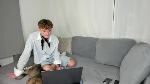 Snapshot of successful_kevin chatting on October 23, 8:12 pm Kevin online show from October 23, 8:12 pm