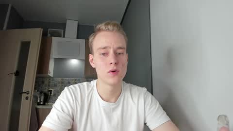 Snapshot of successful_kevin chatting on October 27, 2:41 pm Kevin online show from October 27, 2:41 pm