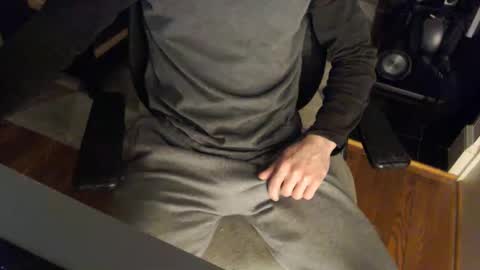 Suite suite nothing online show from January 25, 10:51 am