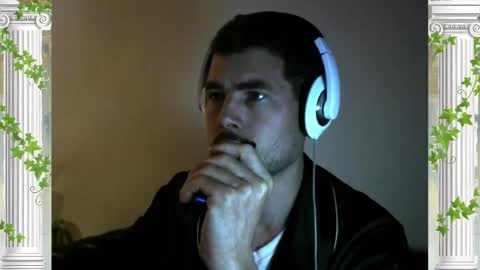 Snapshot of sultansgirls chatting on October 29, 6:38 am The Sultan online show from October 29, 6:38 am