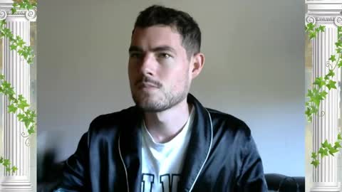 Snapshot of sultansgirls chatting on October 18, 2:00 pm The Sultan online show from October 18, 2:00 pm