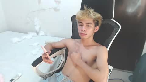 Snapshot of sultry_charls chatting on November 1, 2:21 pm sultry_charls online show from November 1, 2:21 pm