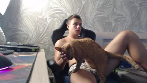 Snapshot of sunny1girl chatting on December 4, 2:48 pm Alice and Sergey online show from December 4, 2:48 pm
