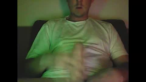 Snapshot of sunnygun0 chatting on February 22, 7:32 pm sunnygun0 online show from February 22, 7:32 pm