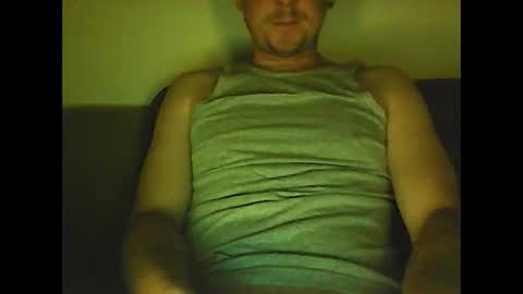 Snapshot of sunnygun0 chatting on February 2, 7:46 pm sunnygun0 online show from February 2, 7:46 pm