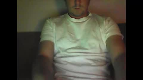 Snapshot of sunnygun0 chatting on December 21, 5:40 pm sunnygun0 online show from December 21, 5:40 pm