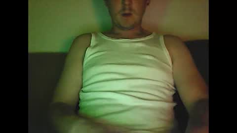 Snapshot of sunnygun0 chatting on February 9, 6:37 pm sunnygun0 online show from February 9, 6:37 pm