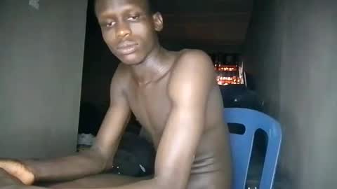 Snapshot of sunnyjohn447 chatting on March 5, 10:44 am Sunnyblack2 online show from March 5, 10:44 am