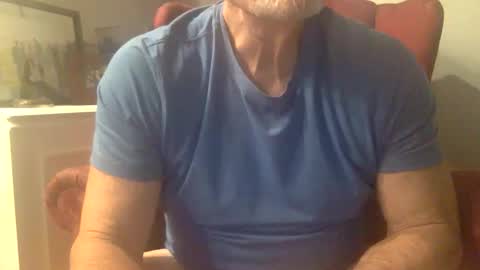 Snapshot of suntrdr077 chatting on October 15, 12:07 am suntrdr077 online show from October 15, 12:07 am