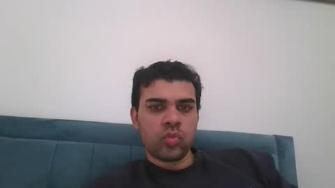 sunxmoonx online show from February 6, 8:50 pm