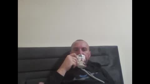 super42835015 online show from April 20, 5:04 pm