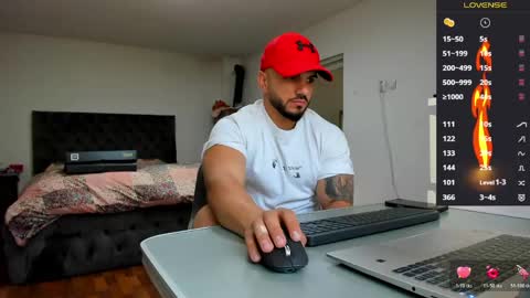 supermanboyxxl online show from May 15, 5:59 am