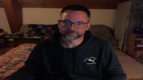 supersquirrel81 online show from May 10, 7:04 pm