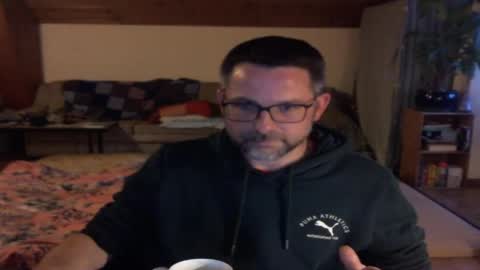 supersquirrel81 online show from May 6, 6:52 pm