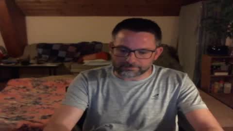 supersquirrel81 online show from May 1, 10:45 pm