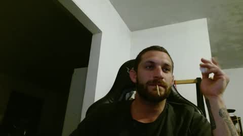 surfdog95 online show from November 12, 2:06 am